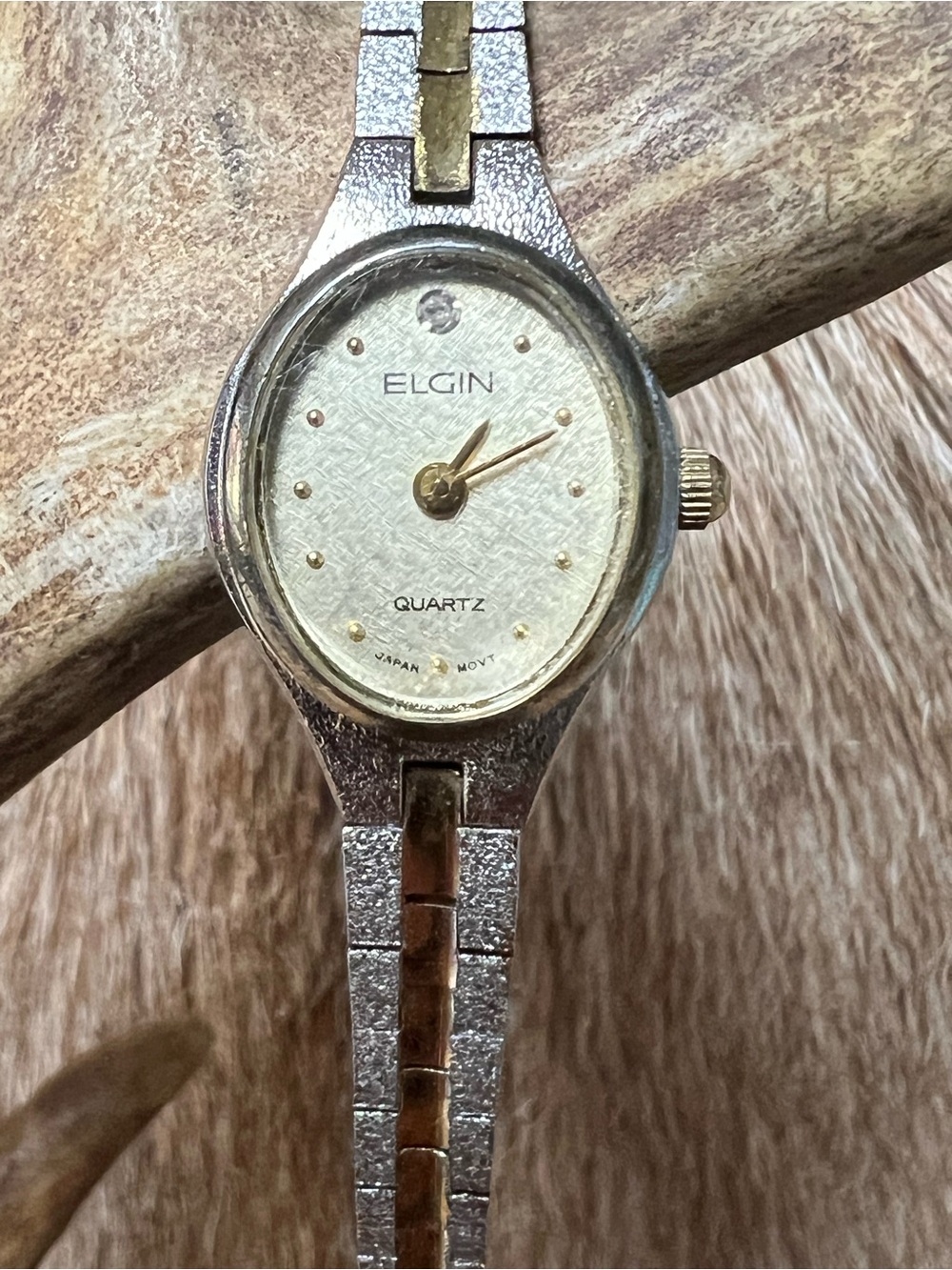 Vintage Elgin Two-Tone Ladies Quartz Watch - Gold & Silver